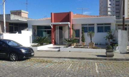 Casa com 3 quartos à venda na Rua Paderewsky, Santana, São Paulo
