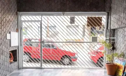 Casa com 3 quartos à venda na Rua dos Bogaris, Mirandópolis, São Paulo