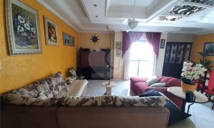Apartamento com 4 quartos à venda em Guilhermina - SP