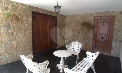 Casa com 4 quartos à venda ou para locação em Vila Paulicéia - SP