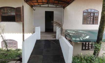Casa térrea com 4 quartos à venda ou para locação em Vila Albertina - SP