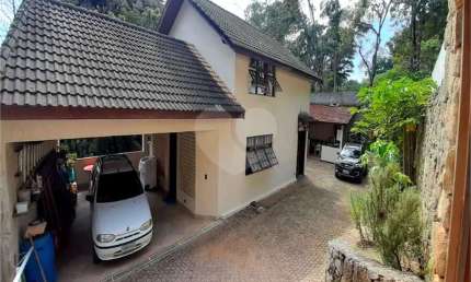 Sobrado com 3 quartos à venda ou para locação em Serra Da Cantareira - SP