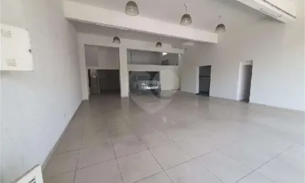 Prédio inteiro à venda ou para locação em Canindé - SP