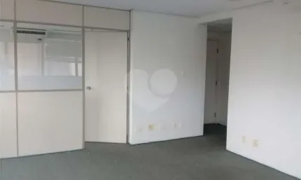 Sala comercial para alugar na Rua Deputado Lacerda Franco, Pinheiros, São Paulo