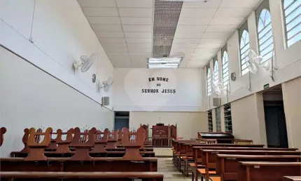 Ponto comercial à venda na Clóvis Salgado, Tremembé, São Paulo