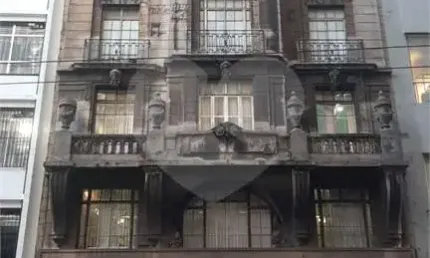Sala comercial para alugar na Rua Líbero Badaró, Centro, São Paulo