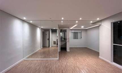 Apartamento com 1 quartos à venda ou para locação em Vila Endres - SP