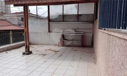 Casa com 2 quartos à venda ou para locação em Vila Galvão - SP