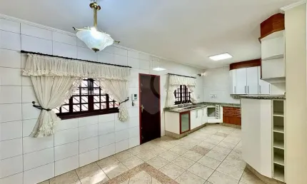 Sobrado com 3 quartos à venda ou para locação em Vila Ester (zona Norte) - SP