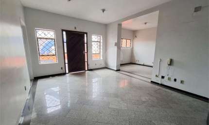 Prédio inteiro à venda ou para locação em Vila Baruel - SP