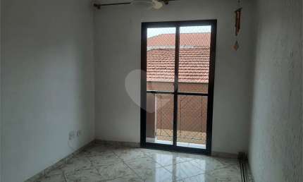 Apartamento com 2 quartos à venda ou para locação em Vila Palmeiras - SP