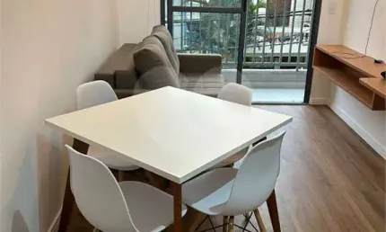 Apartamento com 2 quartos à venda ou para locação em Vila Mariana - SP