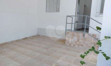 Casa térrea com 2 quartos à venda em Vila Gustavo - SP