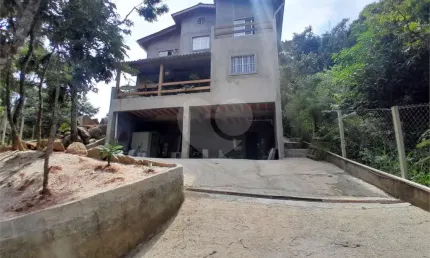 Sobrado com 3 quartos à venda em Luiz Fagundes - SP