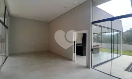 Condomínio com 3 quartos à venda ou para locação em cumbari - sp