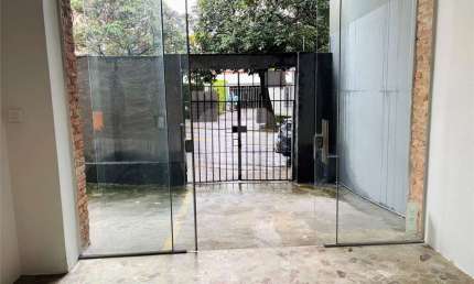 Sobrado com 3 quartos à venda ou para locação em Vila Romana - SP