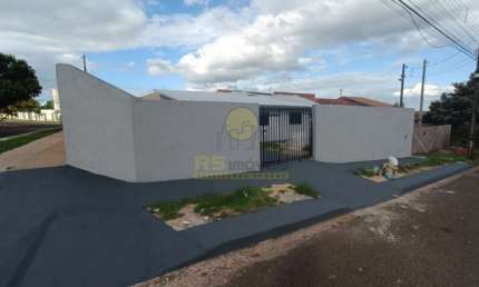 Casa a Venda no bairro Conjunto Habitacional Requião
