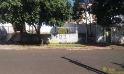 Terreno à venda na Rua Mandaguari, 789, Zona 07, Maringá por R$ 700.000