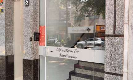 Edifício Comercial para LOCAÇÃO no condomínio MAISON VERT no bairro Zona 01
