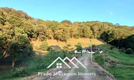 Fazenda à venda na Estrada Municipal  Bugio, s/n, Atibainha Acima, Piracaia, 100 m2 por R$ 510.000