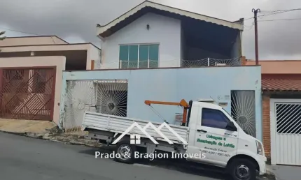 Casa com 2 quartos à venda na João Filipini, 67, Vila M Genoveva, Jundiaí, 168 m2 por R$ 550.000