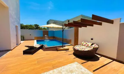 CASA ALTO PADRÃO NO RESIDENCIAL BOSQUE TRÊS MARIAS - PERUÍBE