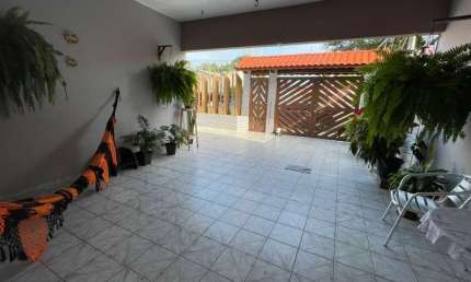 Casa com 3 quartos para alugar na Vila Loty, Itanhaém 
