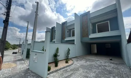 Casa com 3 quartos à venda no São Marcos, Joinville 