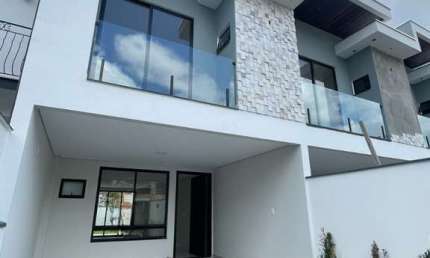 Casa com 3 quartos à venda no Saguaçu, Joinville 