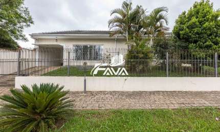 Casa Térrea 3 quartos 1 suíte 2 vagas de garagem no Butiatuvinha - Curitiba/PR