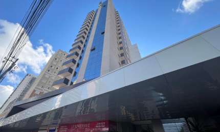 Conjunto Comercial / Sala à venda, 40m² - Água Verde