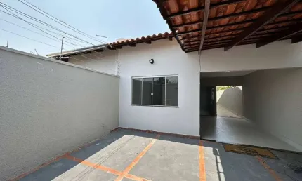 Casa 3 quartos e área gourmet aceita financiamento!