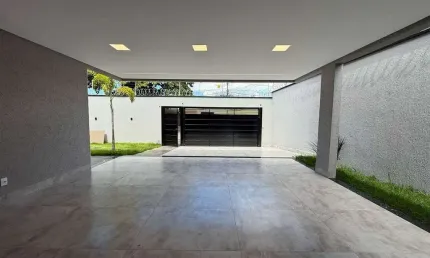 Casa térrea 3 suítes, área gourmet e piscina aquecida