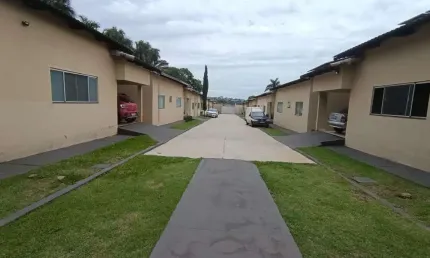 Casa à venda 3 quartos 1 suíte privacidade e conforto