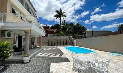 Casa em condomínio fechado com 5 quartos à venda no Glória, Joinville 