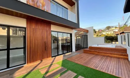 Casa com 3 quartos à venda no Anita Garibaldi, Joinville 