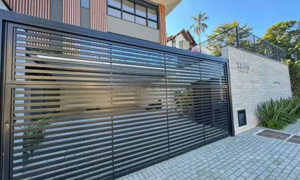 Casa com 3 quartos à venda no América, Joinville 