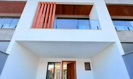 Casa com 3 quartos à venda no Saguaçu, Joinville 