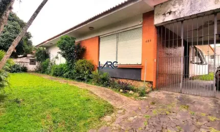 Casa para Venda em Porto Alegre, Tristeza, 4 dormitórios, 1 suíte, 3 banheiros, 4 vagas
