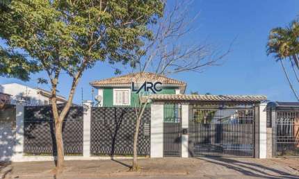 Casa para Venda em Porto Alegre, Tristeza, 3 dormitórios, 1 suíte, 3 banheiros