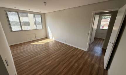 Apartamento à venda em Mont'Serrat, Porto Alegre: 71m², 2 dormitórios, 2 banheiros. Confira por R$519.999!