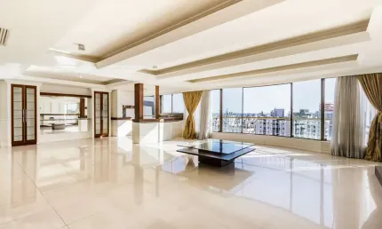Apartamento à venda em Rio Branco, Porto Alegre: 179m², 2 suítes, 3 banheiros. Oportunidade por R$2.379.999!
