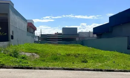Terreno em condomínio a venda no terras do vale no bairro do grama em caçapava