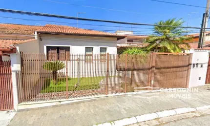 Casa com 2 quartos à venda na Rua Professor Alcides Martins, 49, Vila São João, Caçapava
