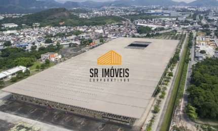 Imóvel para aluguel possui 1600 metros quadrados em Jacarepaguá - Rio de Janeiro - RJ