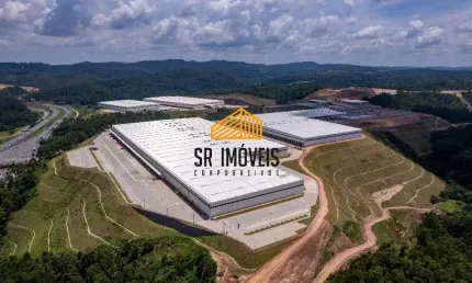 Galpão para alugar de 10000 metros quadrados em condomínio logístico em Cajamar - SP