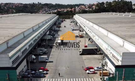 Galpão para alugar de 10000 metros quadrados em condomínio logístico em Embu das Artes - SP