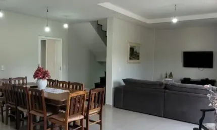 Residencial dos Lagos Casa com 4 Suítes, Escritório e 5 vagas, OCASIÃO! Zona Sul Bragança