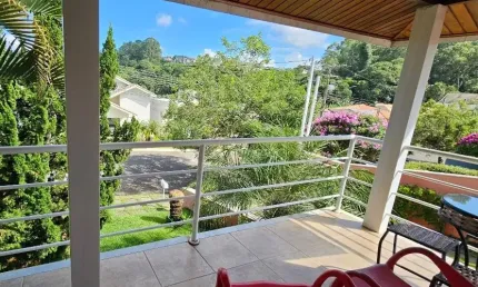 Colinas de São Francisco Casa com 5 quartos,  5 wc, 5 vagas