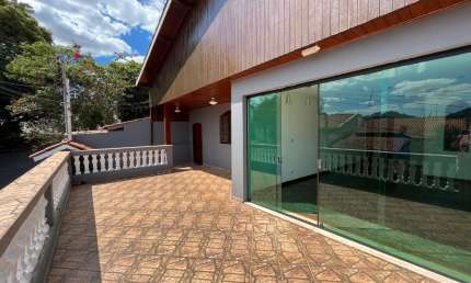 Jardim Europa Casa com 4 quartos (3 suítes), Escritório,  6 vagas